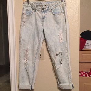 Light washed Car Mar Denim distressed jeans